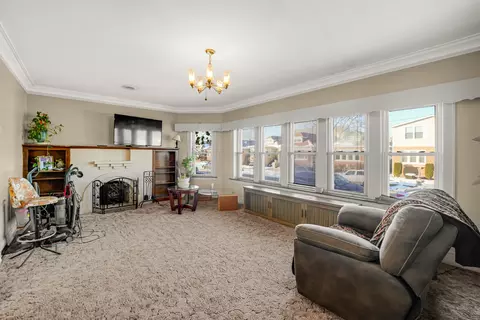 Living - 1535 E 84th Pl, Chicago, IL 60619 photo 1 of 2