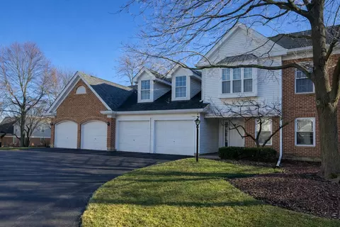 1403 Clove Ct #B, Mount Prospect, IL 60056