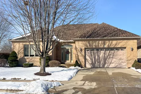 101 Rose Dr, Bloomingdale, IL 60108