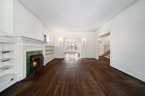 4254 N Hazel St, Chicago, IL 60613 photo 9
