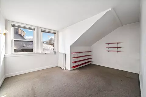 4254 N Hazel St, Chicago, IL 60613 photo 29