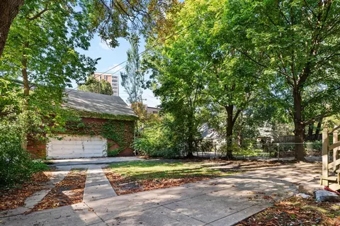4254 N Hazel St, Chicago, IL 60613 photo 35