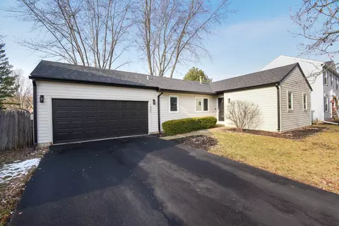 1406 River Oak Dr, Naperville, IL 60565