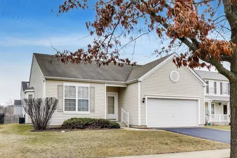 1821 Sebastian Dr, Woodstock, IL 60098