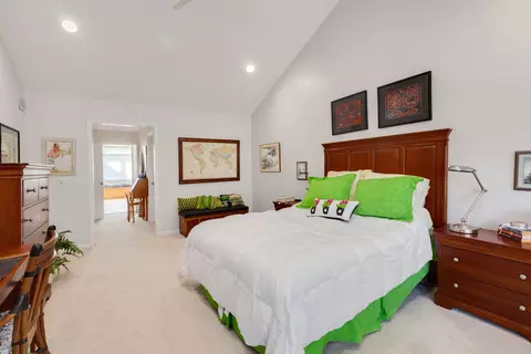 Undisclosed, Northbrook, IL 60062 photo 15