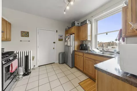 Kitchen - Undisclosed, Chicago, IL 60625 photo 8 of 10