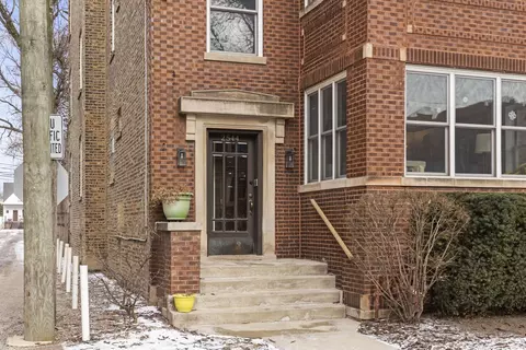 Exterior - Undisclosed, Chicago, IL 60625 photo 2 of 11