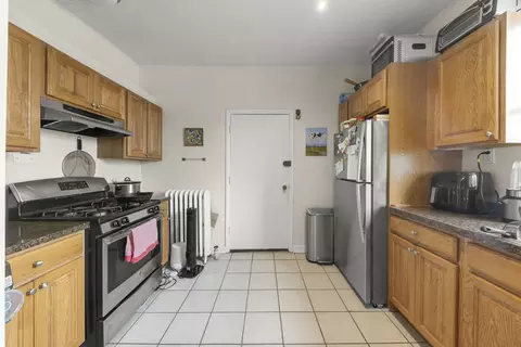 Kitchen - Undisclosed, Chicago, IL 60625 photo 9 of 10