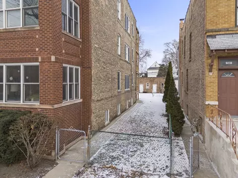Exterior - Undisclosed, Chicago, IL 60625 photo 10 of 11
