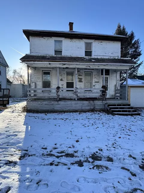 409 College Ave, Dixon, IL 61021
