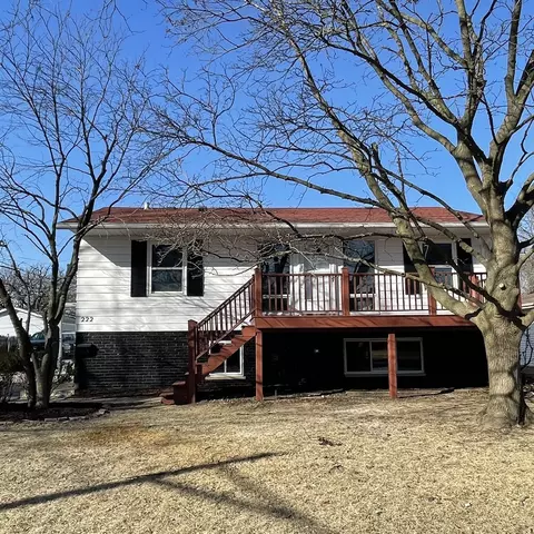 222 Saint Marys Pkwy, Buffalo Grove, IL 60089