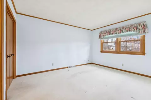 Bedroom - 4610 34th Ave, Moline, IL 61265 photo 2 of 7