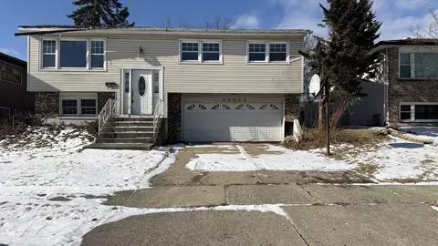 20048 Monterey Ave, Lynwood, IL 60411