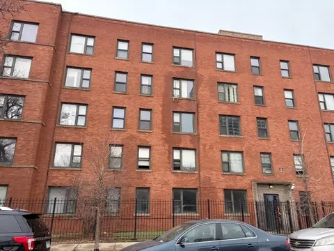 7363 S South Shore Dr #201, Chicago, IL 60649