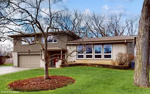 1240 Eaton Ct, Highland Park, IL 60035
