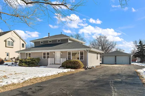 820 S Pine St, New Lenox, IL 60451
