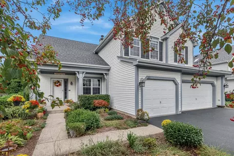 301 Gatewood Ln, Grayslake, IL 60030