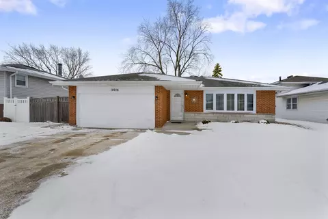 18016 66th Ave, Tinley Park, IL 60477
