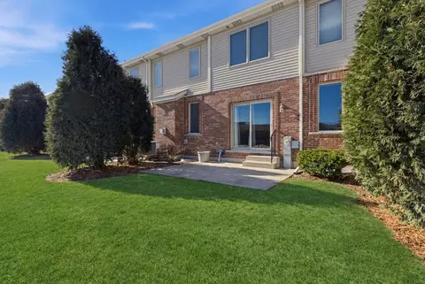 Exterior - 317 Nicole Way, Itasca, IL 60143 photo 3 of 3