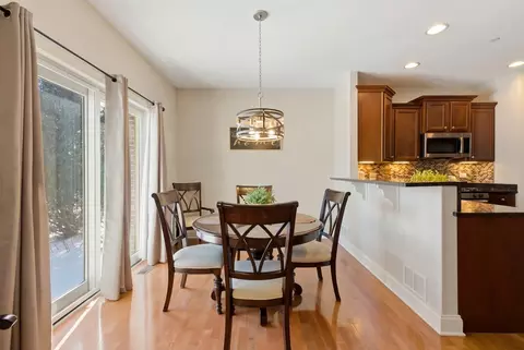 Dining - 317 Nicole Way, Itasca, IL 60143 photo 1 of 3