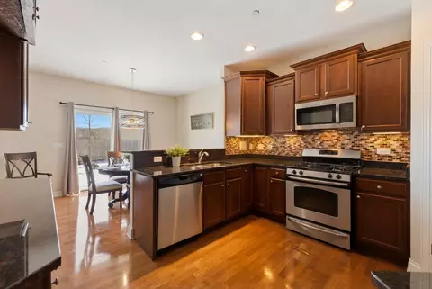 Kitchen - 317 Nicole Way, Itasca, IL 60143 photo 1 of 3