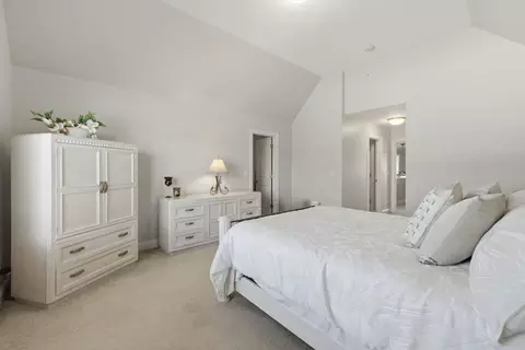Bedroom - 317 Nicole Way, Itasca, IL 60143 photo 2 of 6
