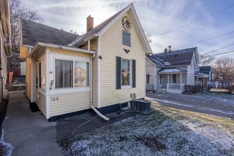 Exterior - 162 6th Ave, Moline, IL 61265 photo 2 of 7