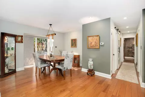 105 King Ln, Des Plaines, IL 60016 photo 5