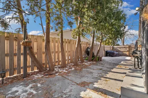 105 King Ln, Des Plaines, IL 60016 photo 22
