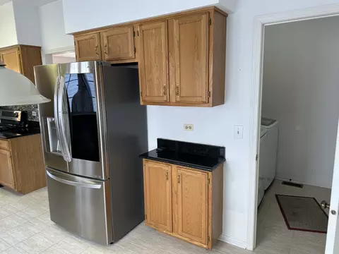 Other - 610 Golfers Ln, Bartlett, IL 60103 photo 3 of 9