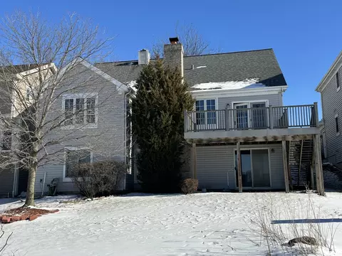 Exterior - 610 Golfers Ln, Bartlett, IL 60103 photo 5 of 5