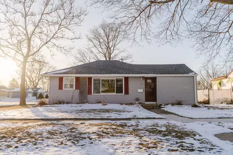 1035 8th Ave, Belvidere, IL 61008