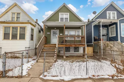 1240 W 74th Pl, Chicago, IL 60636