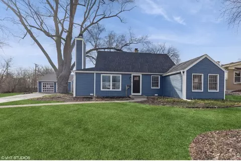 538 S Benton St, Palatine, IL 60067