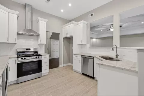 Kitchen - 3003 Keene Ave, Mchenry, IL 60050 photo 1 of 4