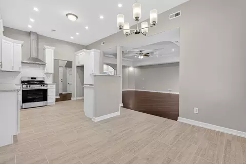 Entry Way - 3003 Keene Ave, Mchenry, IL 60050 photo 3 of 4
