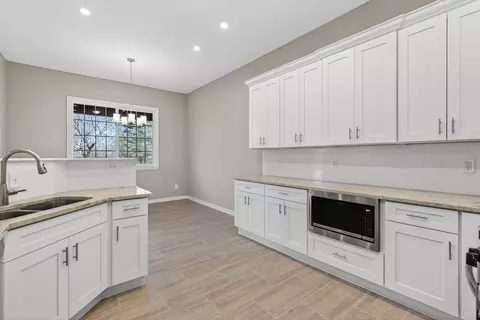 Kitchen - 3003 Keene Ave, Mchenry, IL 60050 photo 3 of 4