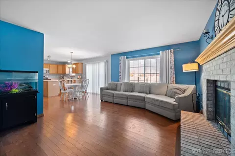 Living - 1910 Crestview Dr, Plainfield, IL 60586 photo 3 of 3