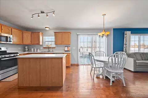 Kitchen - 1910 Crestview Dr, Plainfield, IL 60586 photo 1 of 3