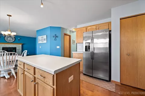 Kitchen - 1910 Crestview Dr, Plainfield, IL 60586 photo 3 of 3