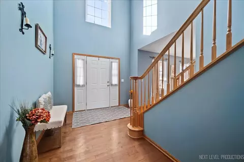 Entry Way - 1910 Crestview Dr, Plainfield, IL 60586 photo 1 of 3