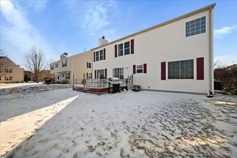 Exterior - 1910 Crestview Dr, Plainfield, IL 60586 photo 3 of 4