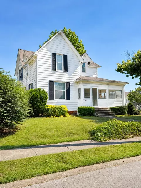200 W Mchaney St W, Harrisburg, IL 62946