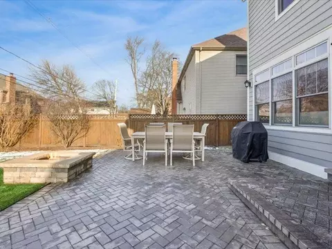 688 S Mitchell Ave, Elmhurst, IL 60126 photo 29