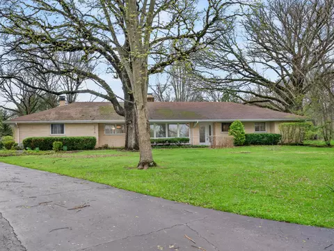 3273 Merrimac Ln, Long Grove, IL 60047