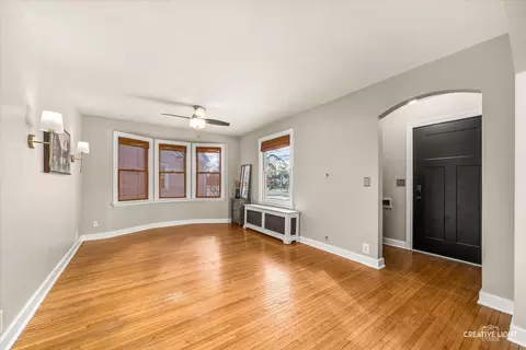 Living - 523 Preston Ave, Elgin, IL 60120 photo 1 of 2