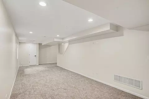 Other - 541 Wingpointe Dr, Aurora, IL 60506 photo 6 of 6