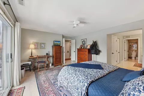 Bedroom - Undisclosed, Evanston, IL 60201 photo 2 of 6
