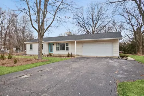 2 N417 Amy Ave, Glen Ellyn, IL 60137