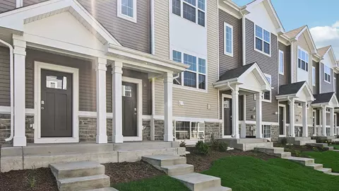 863 Briar Glen Ct, Hampshire, IL 60140